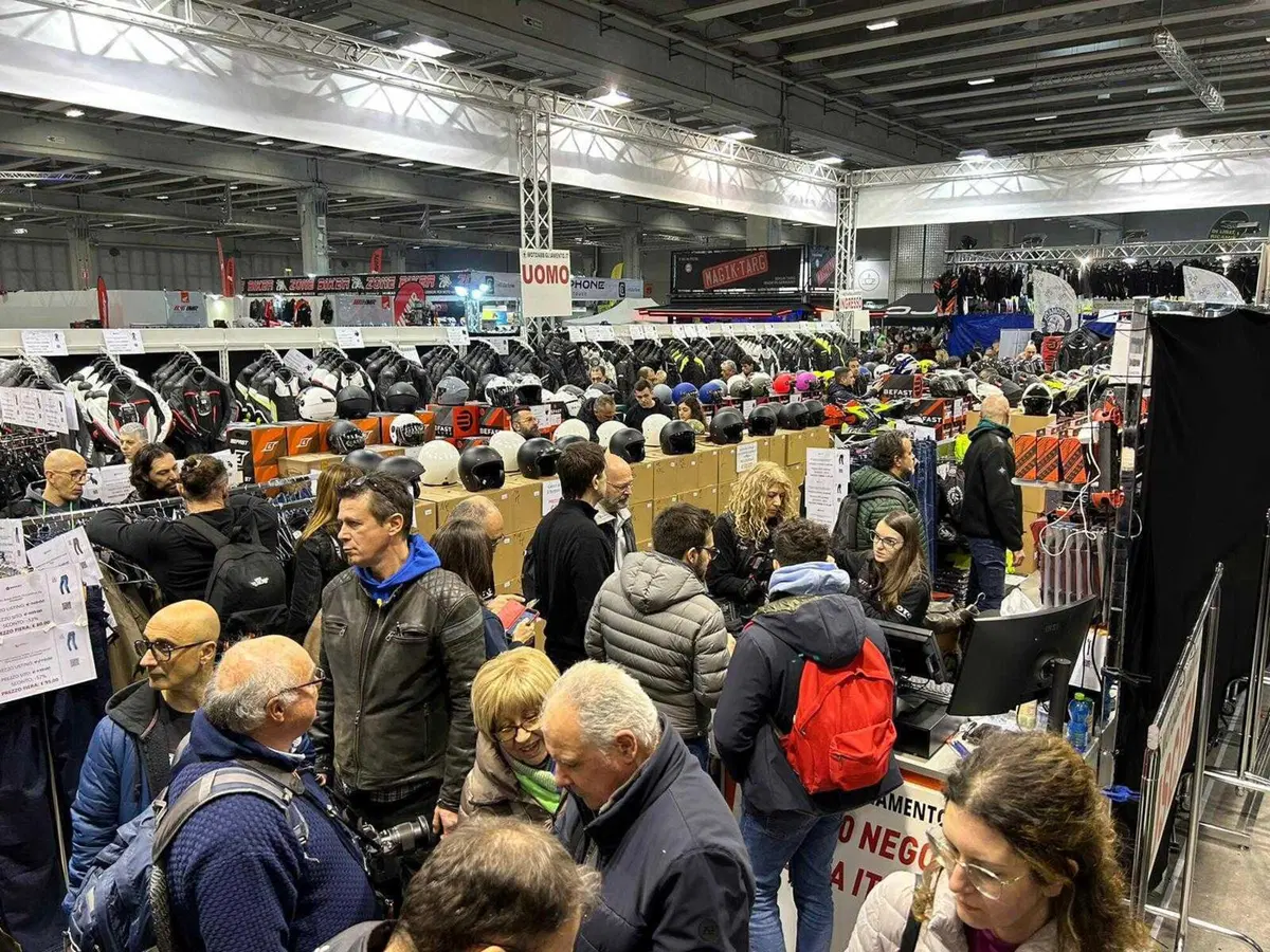 Motoabbigliamento al Motor Bike Expo di Verona con Befast e Carburo