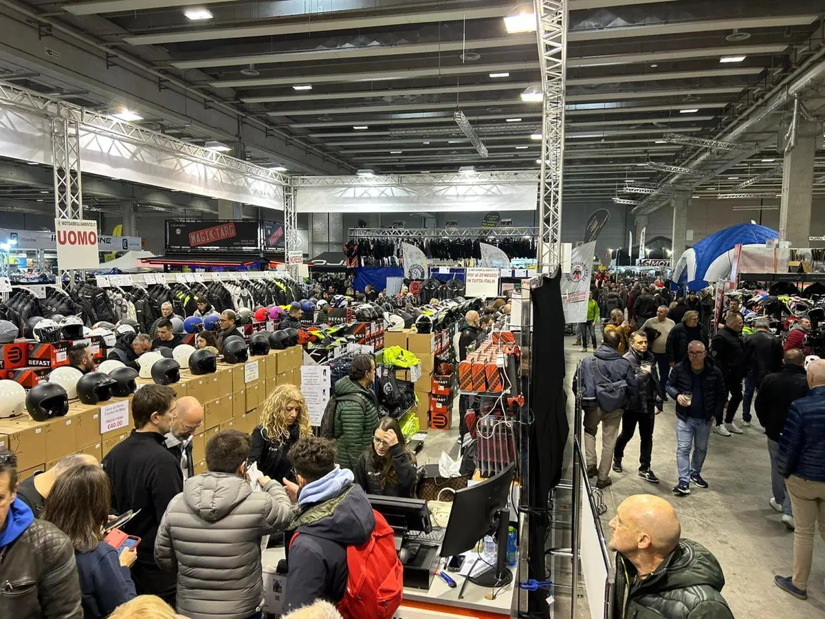 Motoabbigliamento al Motor Bike Expo di Verona con Befast e Carburo