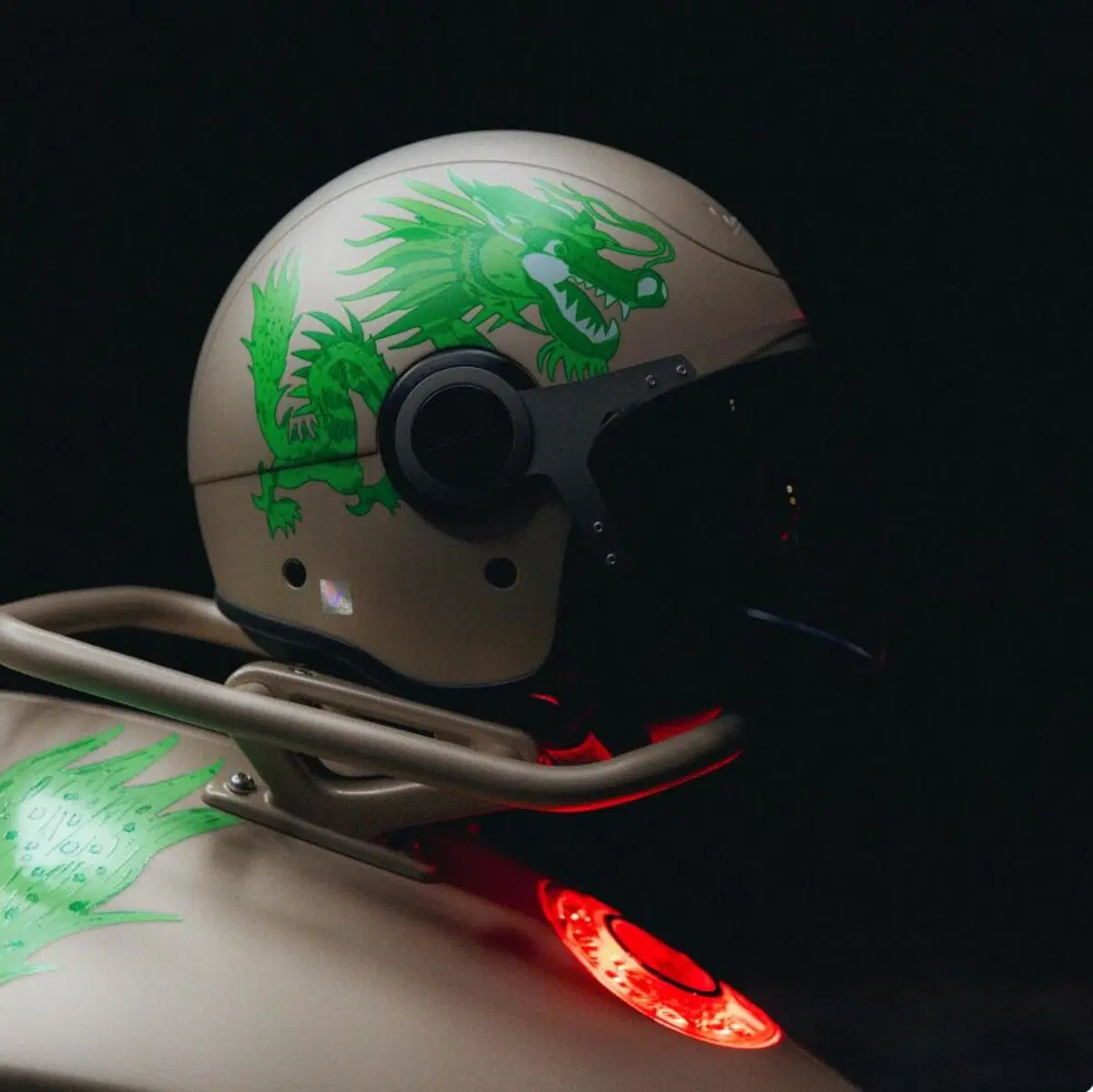 Vespa 946 Dragon: l'anno del Dragone (2)