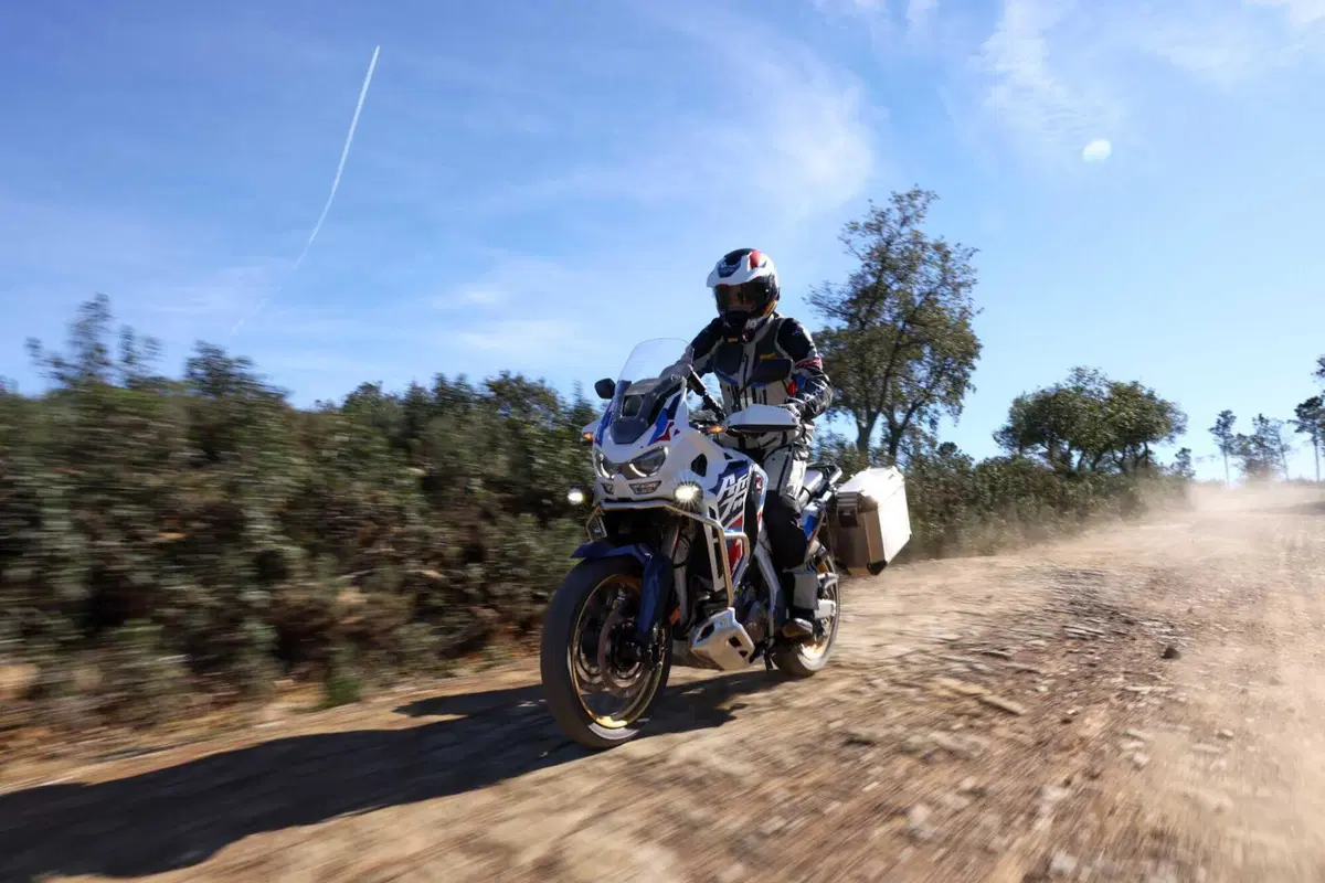 Honda Africa Twin Adventure Sports 2024 TEST: su strada è LA PIU' BELLA Africa di sempre! Ma in off? (13)