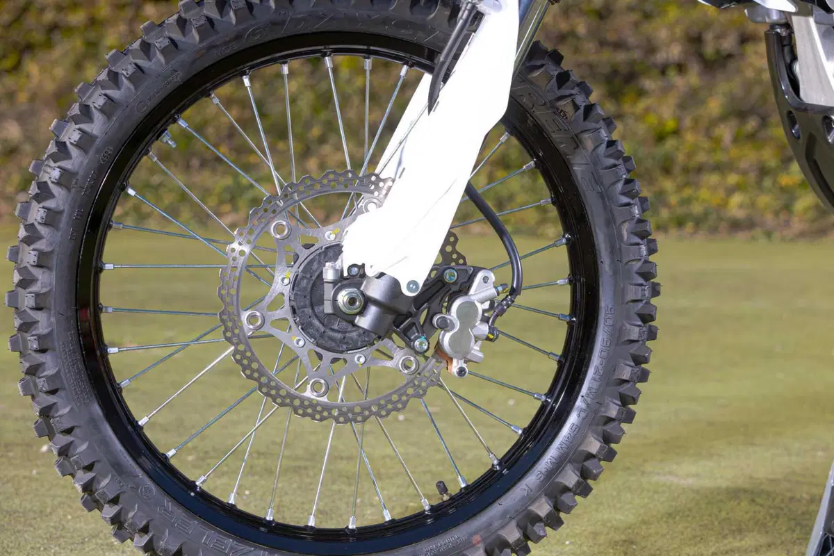 Il Futuro dell'Enduro è Italiano e Potente! Fantic Motor XE300 e XEF310 2024 TEST [VIDEO e GALLERY] (61)
