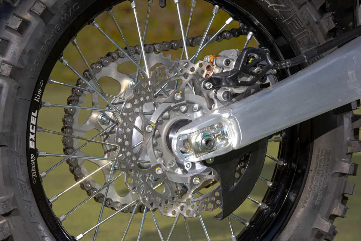 Il Futuro dell'Enduro è Italiano e Potente! Fantic Motor XE300 e XEF310 2024 TEST [VIDEO e GALLERY] (84)