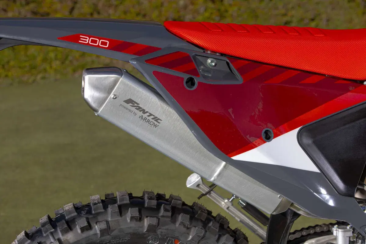 Il Futuro dell'Enduro è Italiano e Potente! Fantic Motor XE300 e XEF310 2024 TEST [VIDEO e GALLERY] (86)