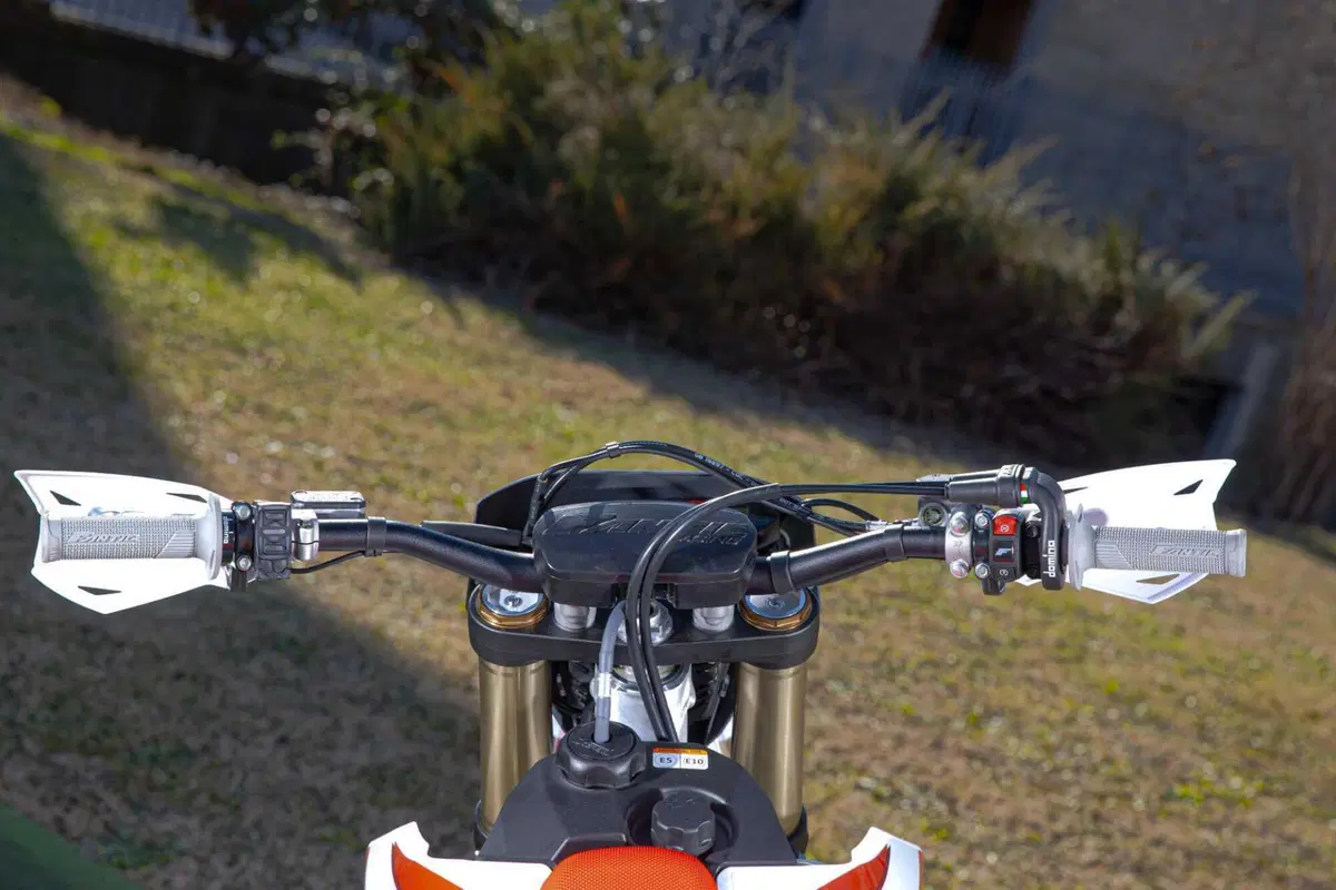 Il Futuro dell'Enduro è Italiano e Potente! Fantic Motor XE300 e XEF310 2024 TEST [VIDEO e GALLERY] (106)