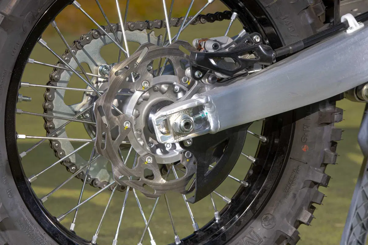 Il Futuro dell'Enduro è Italiano e Potente! Fantic Motor XE300 e XEF310 2024 TEST [VIDEO e GALLERY] (112)