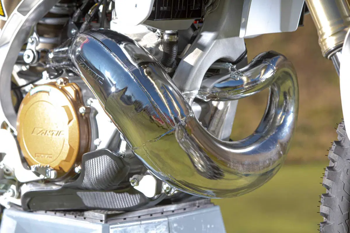 Il Futuro dell'Enduro è Italiano e Potente! Fantic Motor XE300 e XEF310 2024 TEST [VIDEO e GALLERY] (40)