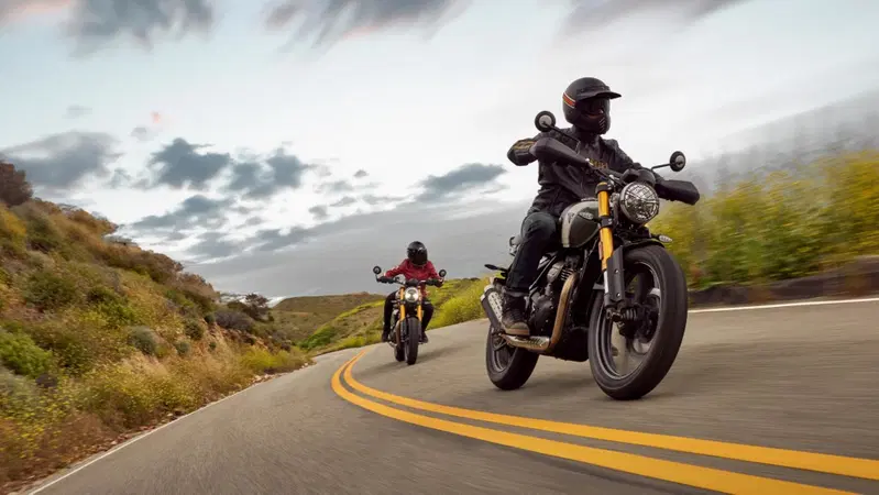 Scopri le nuove Triumph Speed 400 e Scrambler 400 X da Triumph Sesto San Giovanni