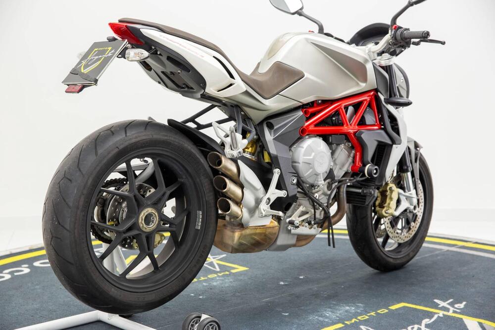 MV Agusta Brutale 800 (2012 - 15) (4)