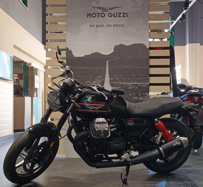 Moto Guzzi V7 III Racer (2017 - 20), prezzo e scheda tecnica 