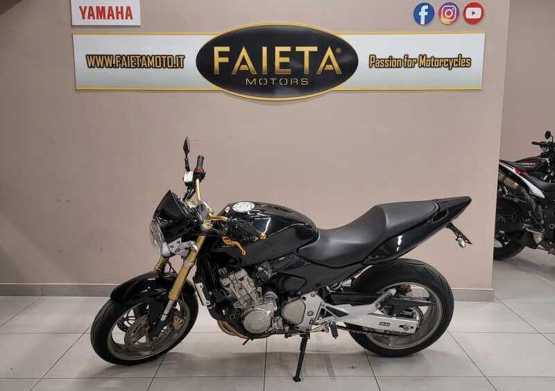 Vendo Honda Hornet 600 (2005 - 06) usata a Pescara (codice 9360369) 