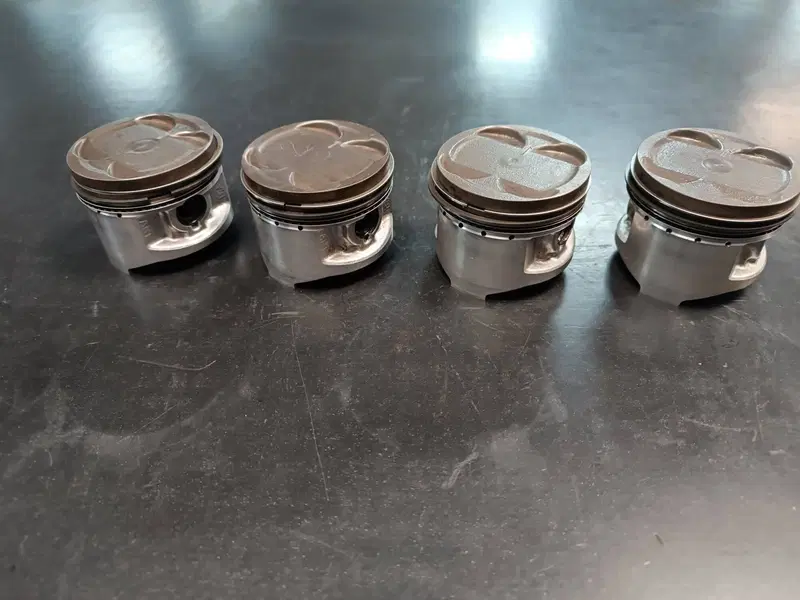 Cilindri e pistoni GPz600r Kawasaki (9)