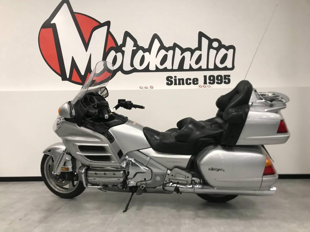 Honda GL 1800 Gold Wing (2007 - 11) (4)