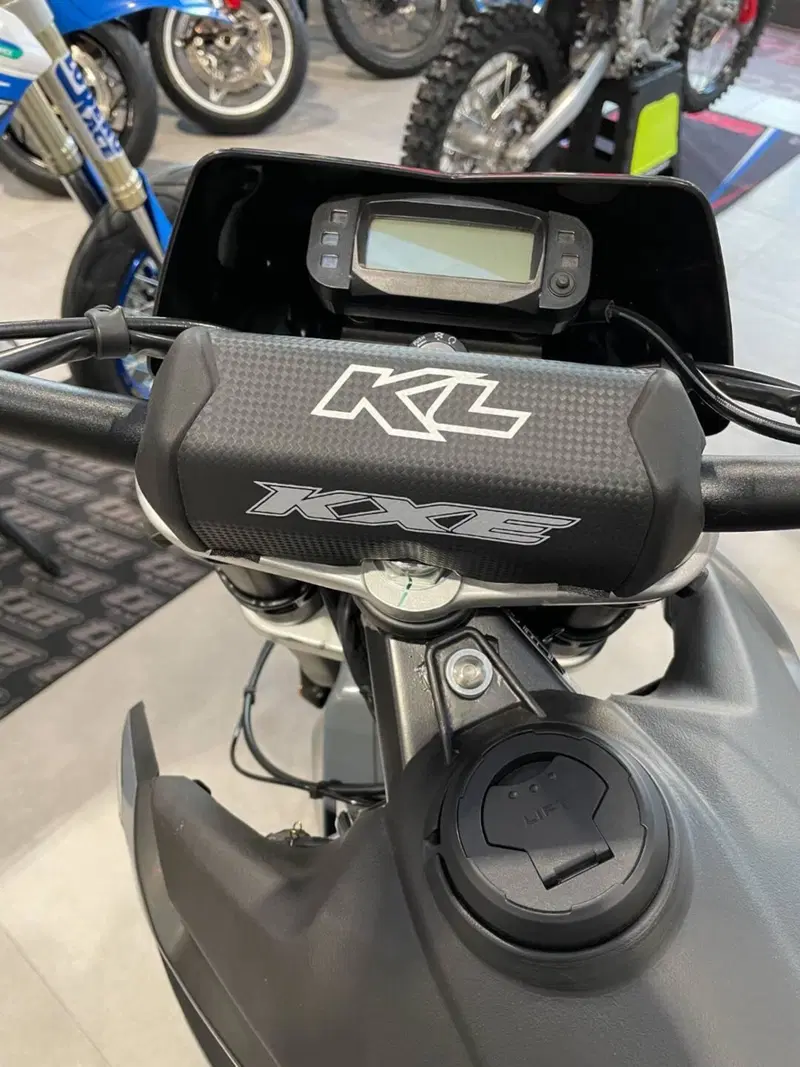 Kl KXE 125 Motard (2022 - 24) (3)