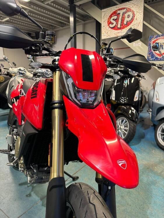 Ducati Hypermotard 698 Mono (2024) (2)