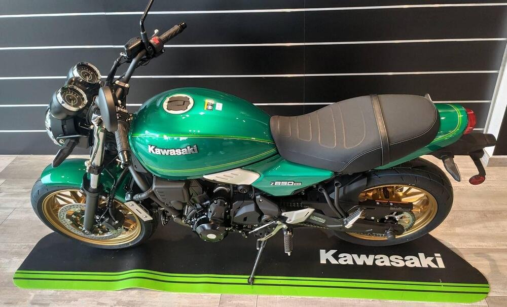 Kawasaki Z 650 RS (2022 - 24) (4)