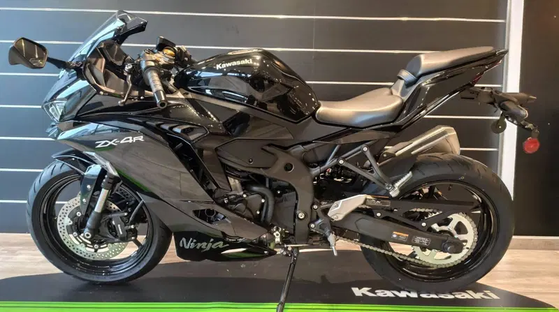 Kawasaki Ninja ZX-4R (2024 - 26) (4)