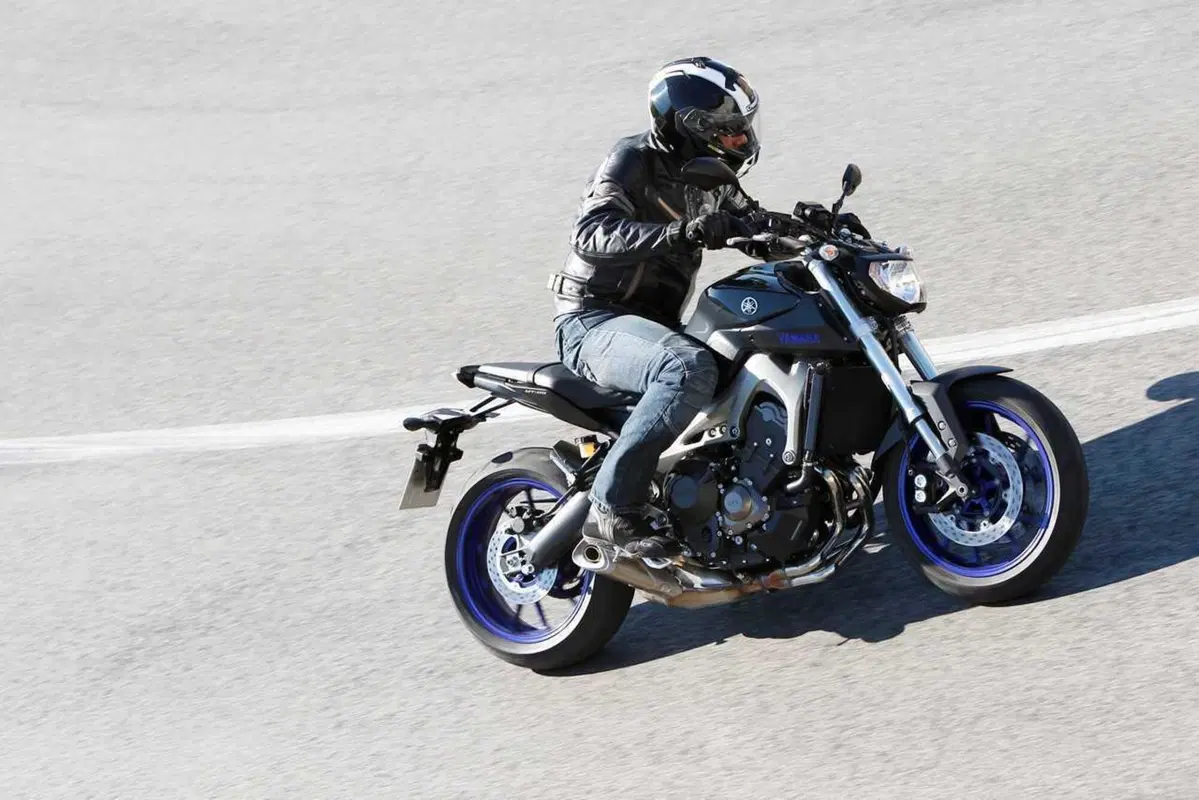 Yamaha MT-09: la prima MT raccontata dal Perfetto, correva l'anno 2014