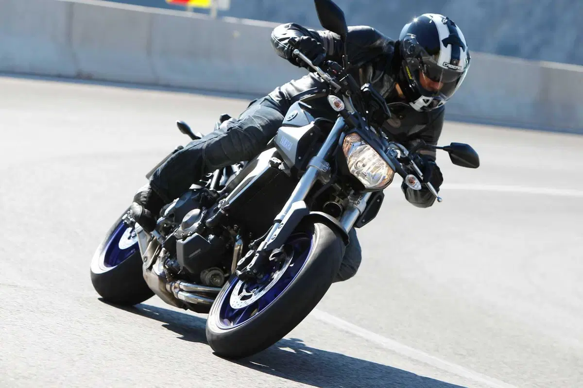 Yamaha MT-09: la prima MT raccontata dal Perfetto, correva l'anno 2014 (3)
