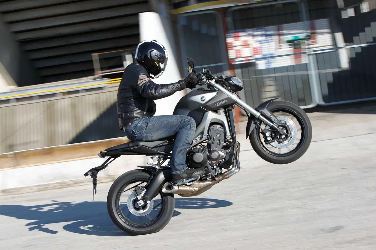 Yamaha MT-09: la prima MT raccontata dal Perfetto, correva l'anno 2014 (5)