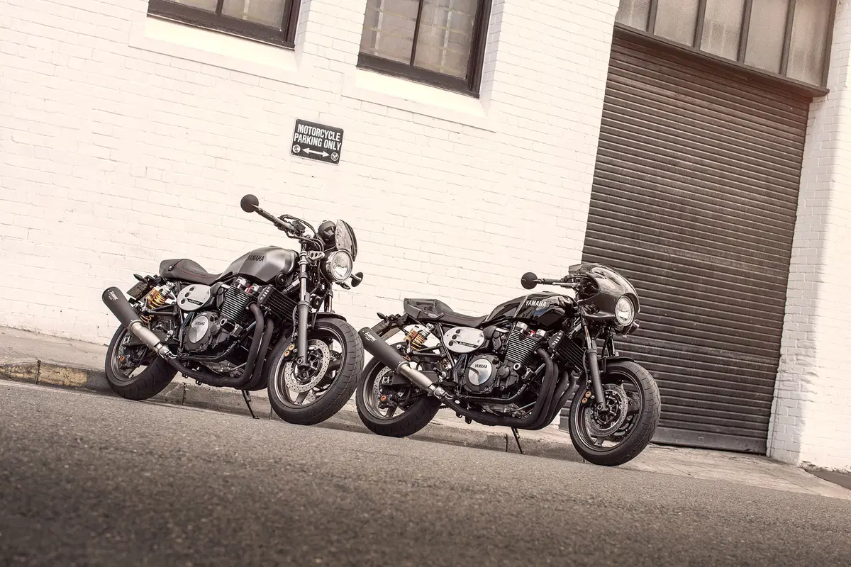 Yamaha XJR 1300 e XJR 1300 Racer 2015 (20)