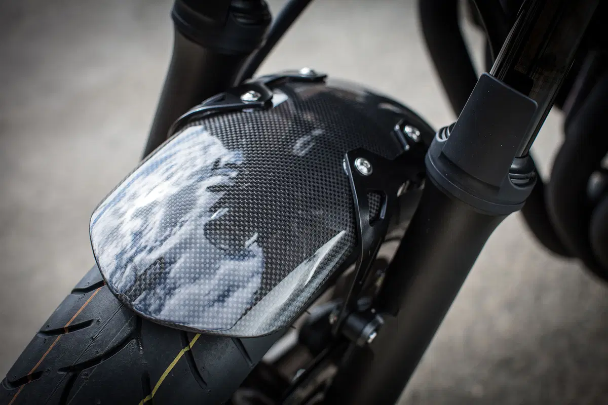 Yamaha XJR 1300 e XJR 1300 Racer 2015 (27)