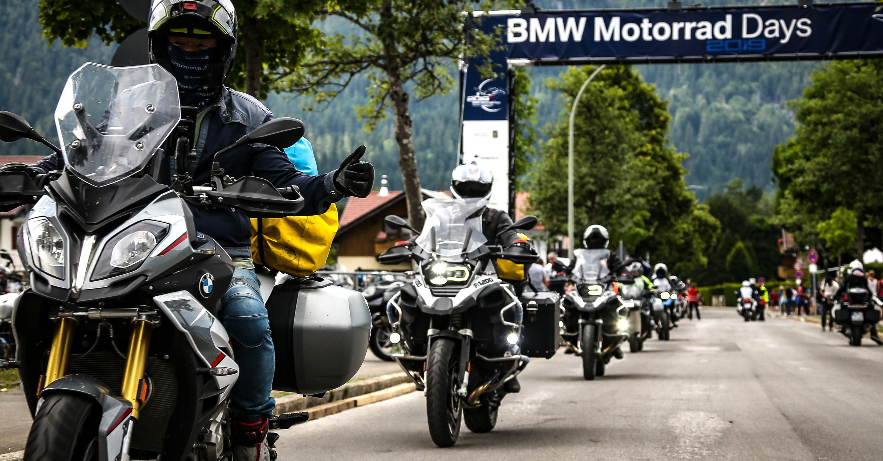I BMW Motorrad Days 2024 torneranno sulle Alpi
