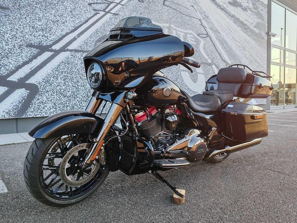 Harley-Davidson CVO Street Glide (2023) (4)