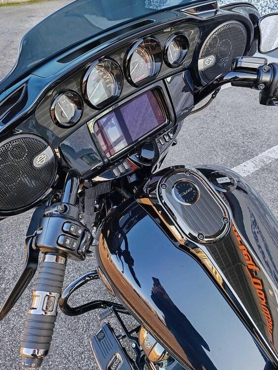 Harley-Davidson CVO Street Glide (2023) (5)