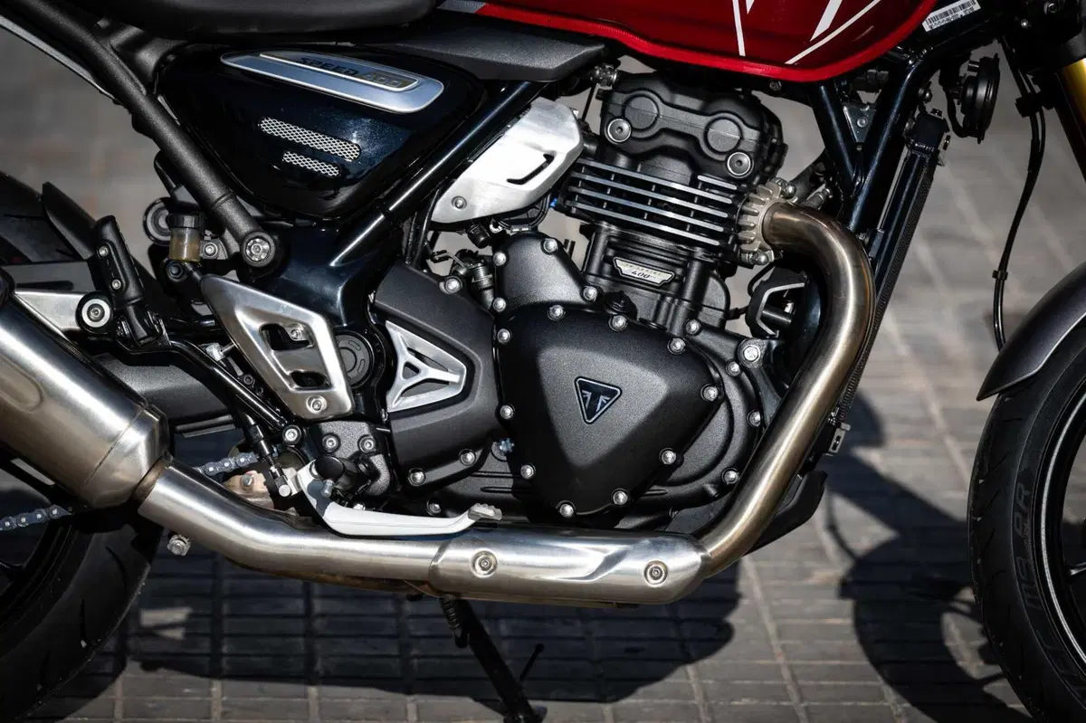 Triumph Speed 400 TEST: stile, prestazioni e divertimento a meno di 6.000 euro [VIDEO & GALLERY] (52)