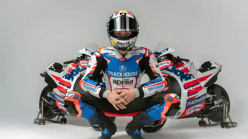 MotoGP 2024. Finita l'attesa, ecco le livree delle Aprilia Trackhouse, le americane! [GALLERY]