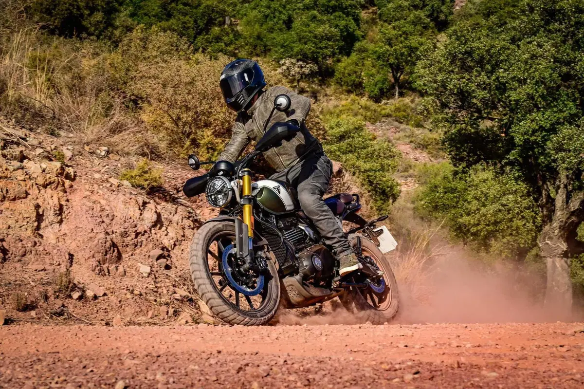 Triumph Scrambler 400 X TEST: come si guida su strada e in fuoristrada. Pro e contro! [VIDEO & GALLERY] (32)
