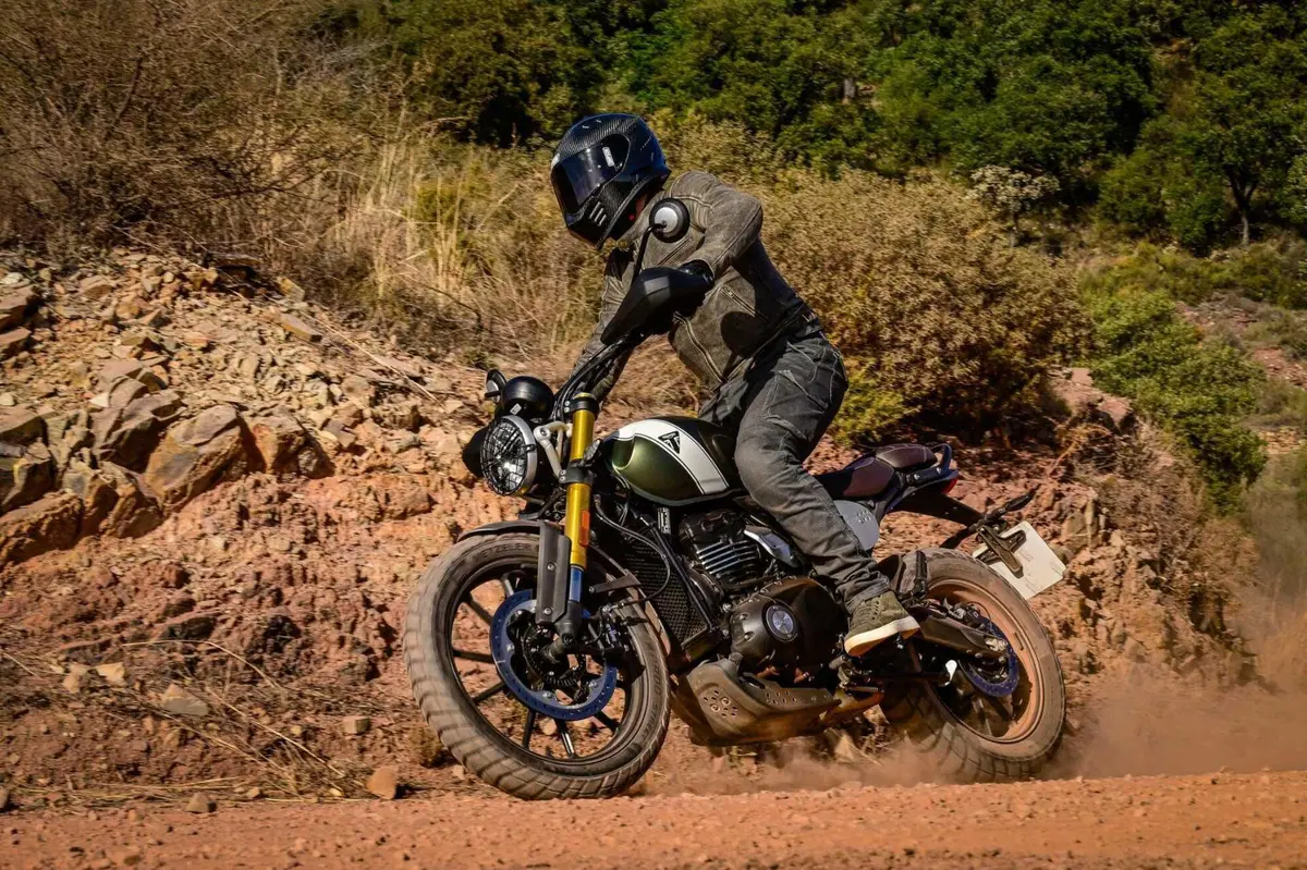 Triumph Scrambler 400 X TEST: come si guida su strada e in fuoristrada. Pro e contro! [VIDEO & GALLERY] (31)