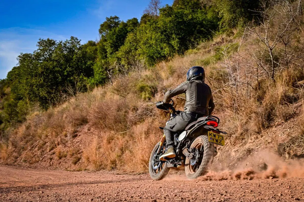 Triumph Scrambler 400 X TEST: come si guida su strada e in fuoristrada. Pro e contro! [VIDEO & GALLERY] (29)