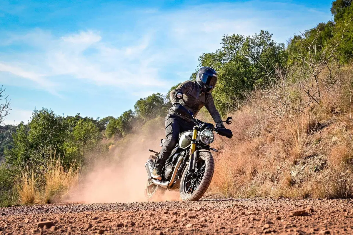 Triumph Scrambler 400 X TEST: come si guida su strada e in fuoristrada. Pro e contro! [VIDEO & GALLERY] (27)