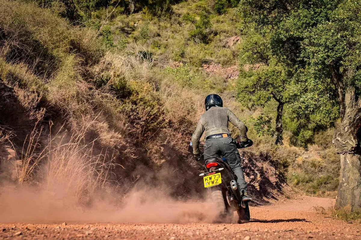 Triumph Scrambler 400 X TEST: come si guida su strada e in fuoristrada. Pro e contro! [VIDEO & GALLERY] (23)
