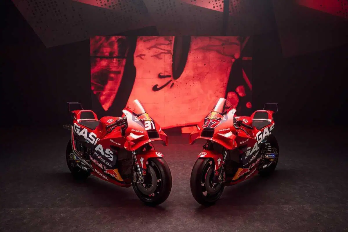 MotoGP 2024. Un po' di nero accanto al rosso: ecco le livree delle GASGAS di Pedro Acosta e Augusto Fernandez [GALLERY] (2)