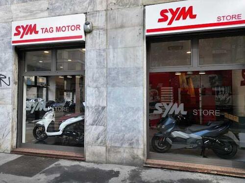 TAG MOTOR SYM Store apre a Milano (3)