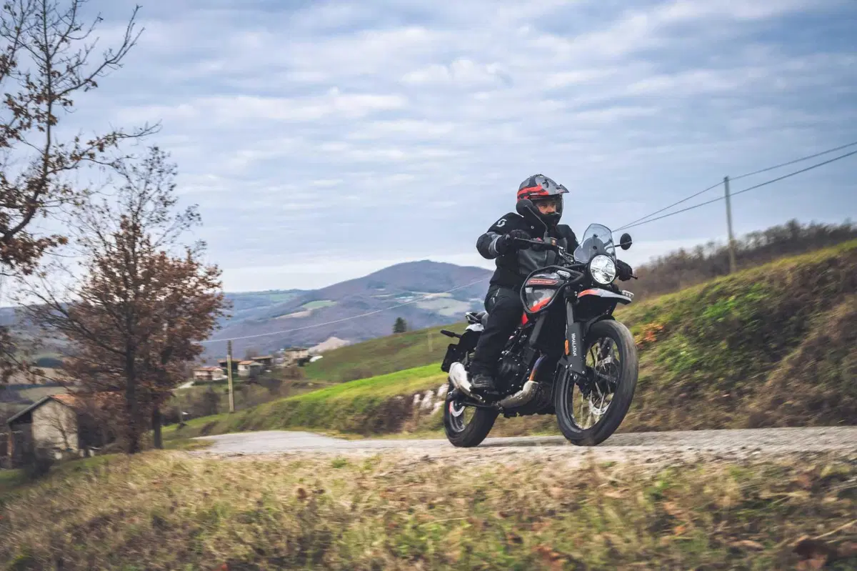 Royal Enfield HIMALAYAN 452: è davvero migliorata in tutto? Il nostro LONG TEST (3)