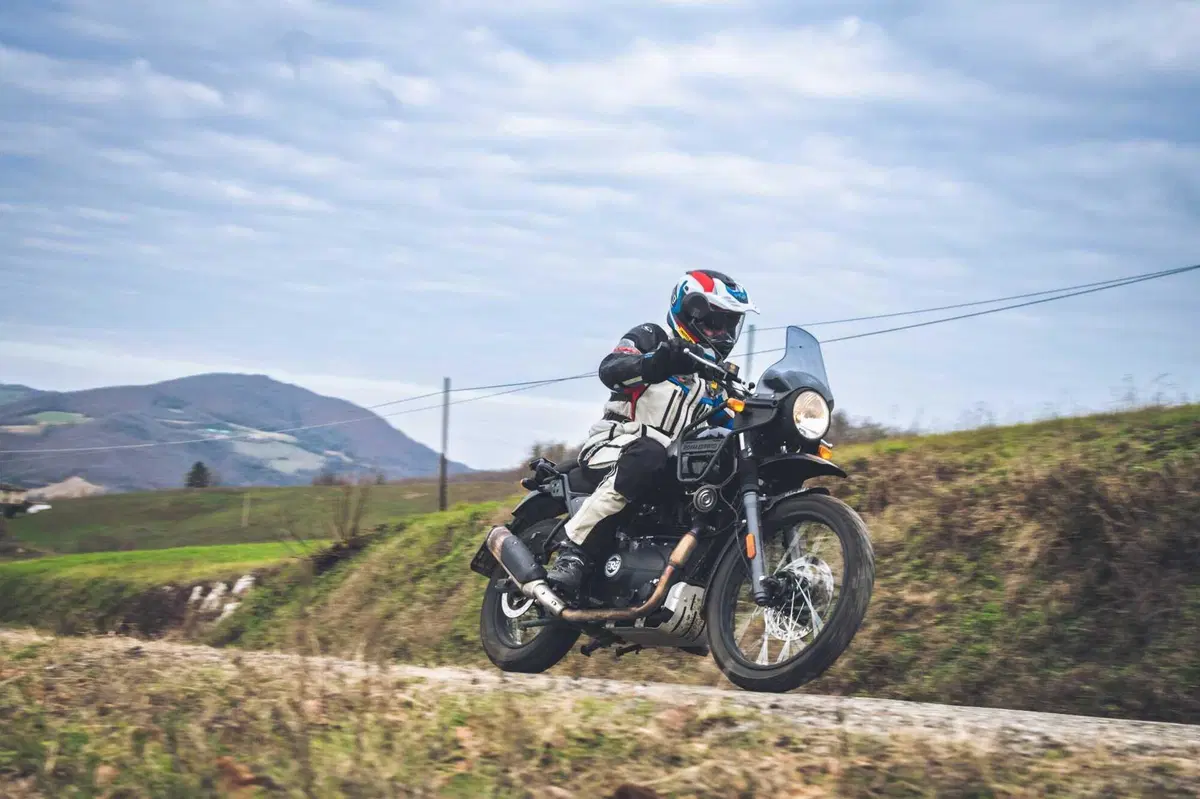 Royal Enfield HIMALAYAN 452: è davvero migliorata in tutto? Il nostro LONG TEST (4)
