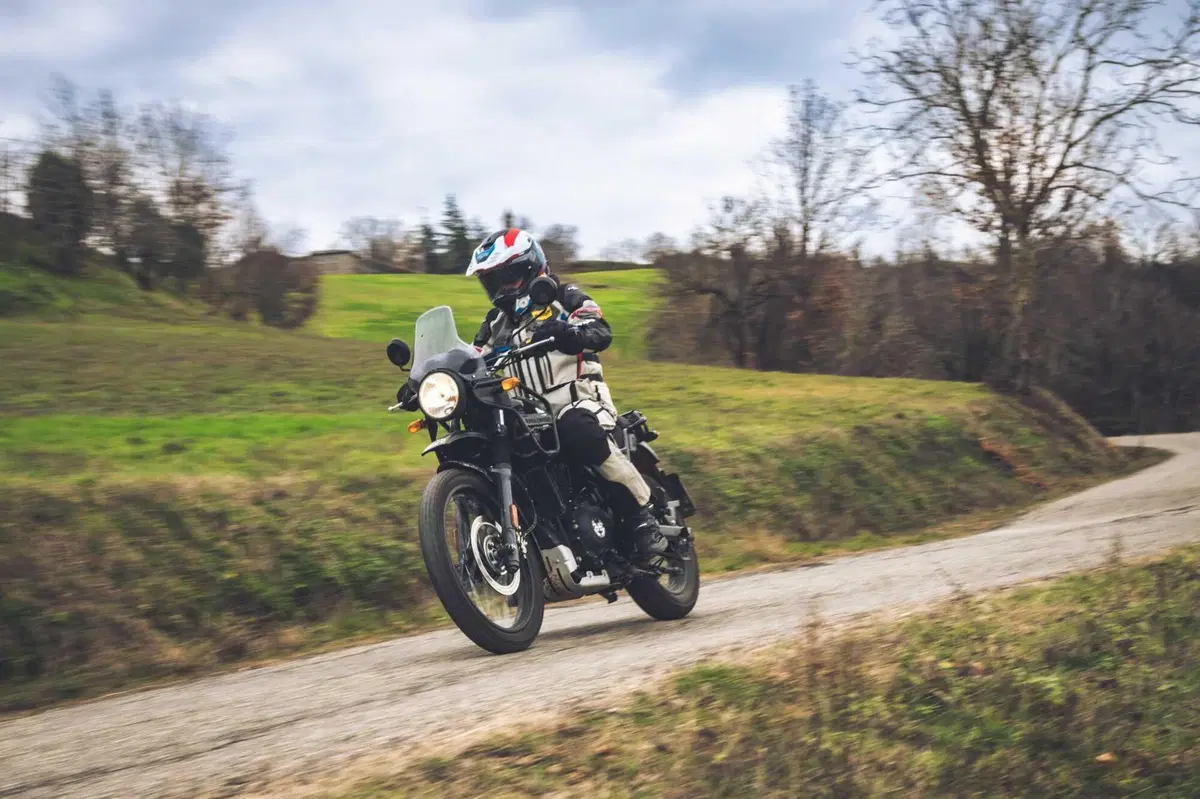 Royal Enfield HIMALAYAN 452: è davvero migliorata in tutto? Il nostro LONG TEST (5)