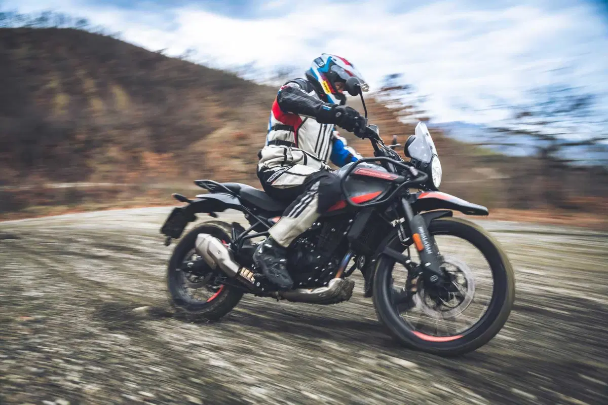 Royal Enfield HIMALAYAN 452: è davvero migliorata in tutto? Il nostro LONG TEST (12)