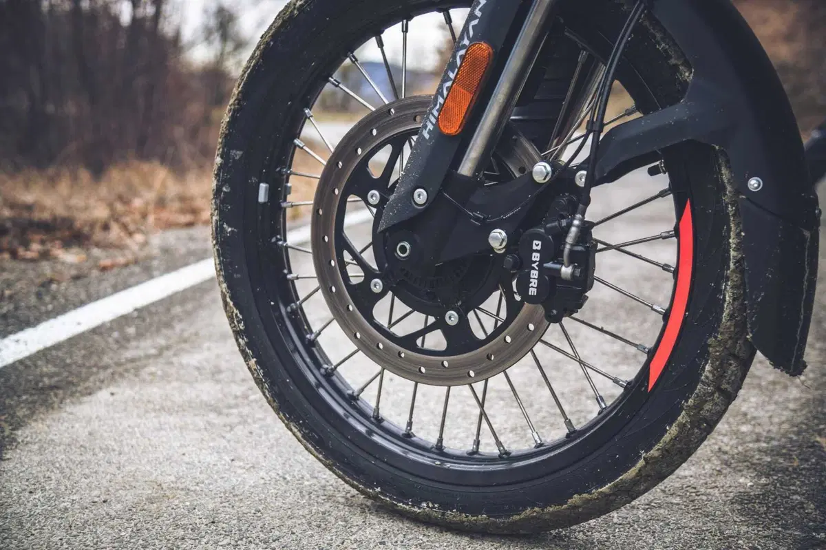 Royal Enfield HIMALAYAN 452: è davvero migliorata in tutto? Il nostro LONG TEST (23)