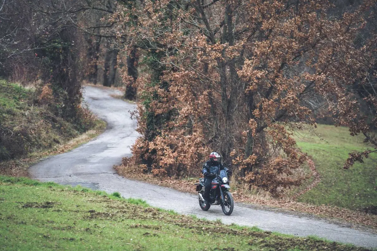 Royal Enfield HIMALAYAN 452: è davvero migliorata in tutto? Il nostro LONG TEST (38)