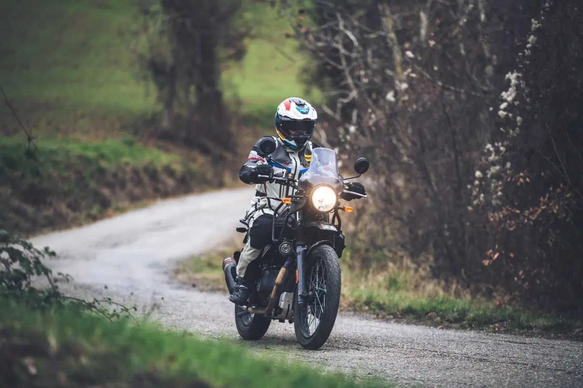 Royal Enfield HIMALAYAN 452: è davvero migliorata in tutto? Il nostro LONG TEST (43)