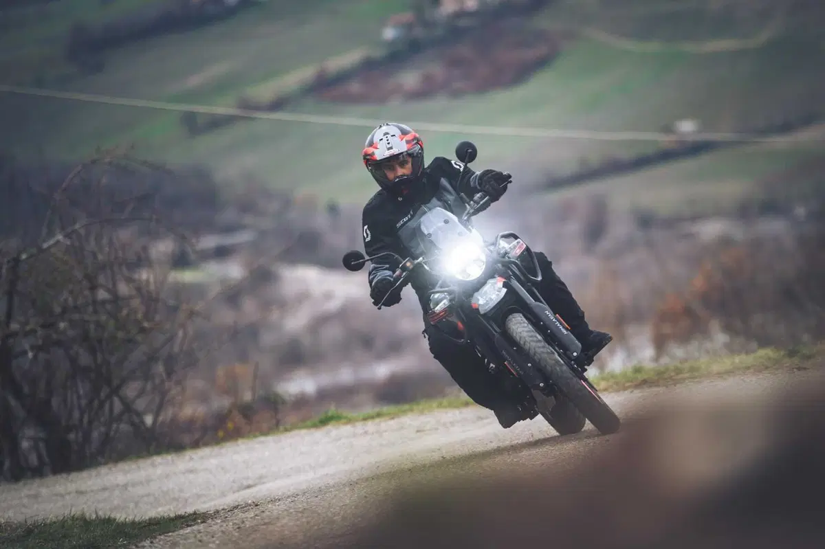Royal Enfield HIMALAYAN 452: è davvero migliorata in tutto? Il nostro LONG TEST (48)