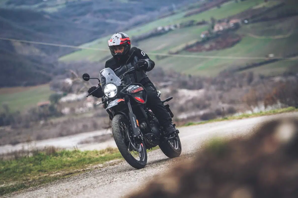 Royal Enfield HIMALAYAN 452: è davvero migliorata in tutto? Il nostro LONG TEST (49)