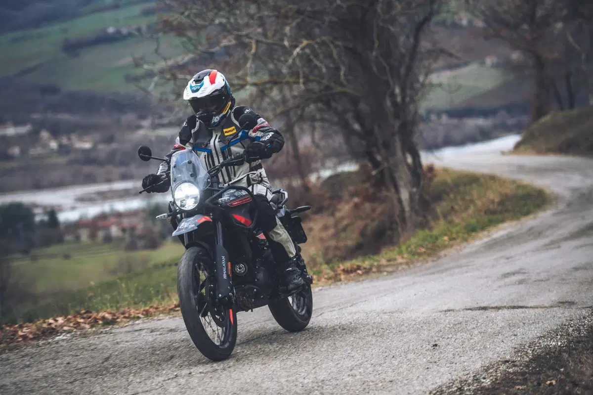 Royal Enfield HIMALAYAN 452: è davvero migliorata in tutto? Il nostro LONG TEST (55)