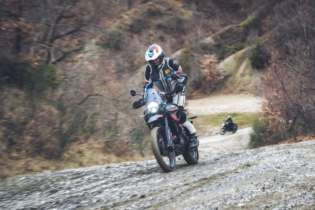Royal Enfield HIMALAYAN 452: è davvero migliorata in tutto? Il nostro LONG TEST (66)