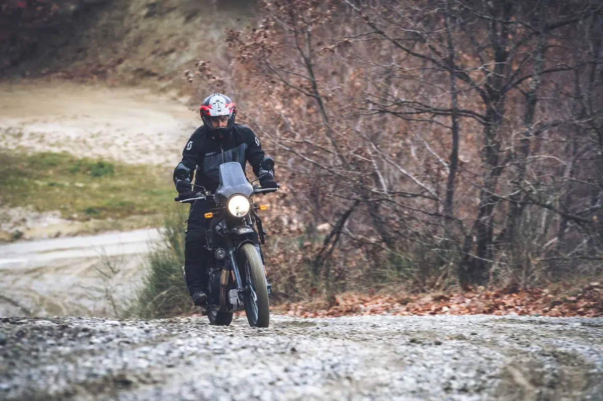 Royal Enfield HIMALAYAN 452: è davvero migliorata in tutto? Il nostro LONG TEST (67)