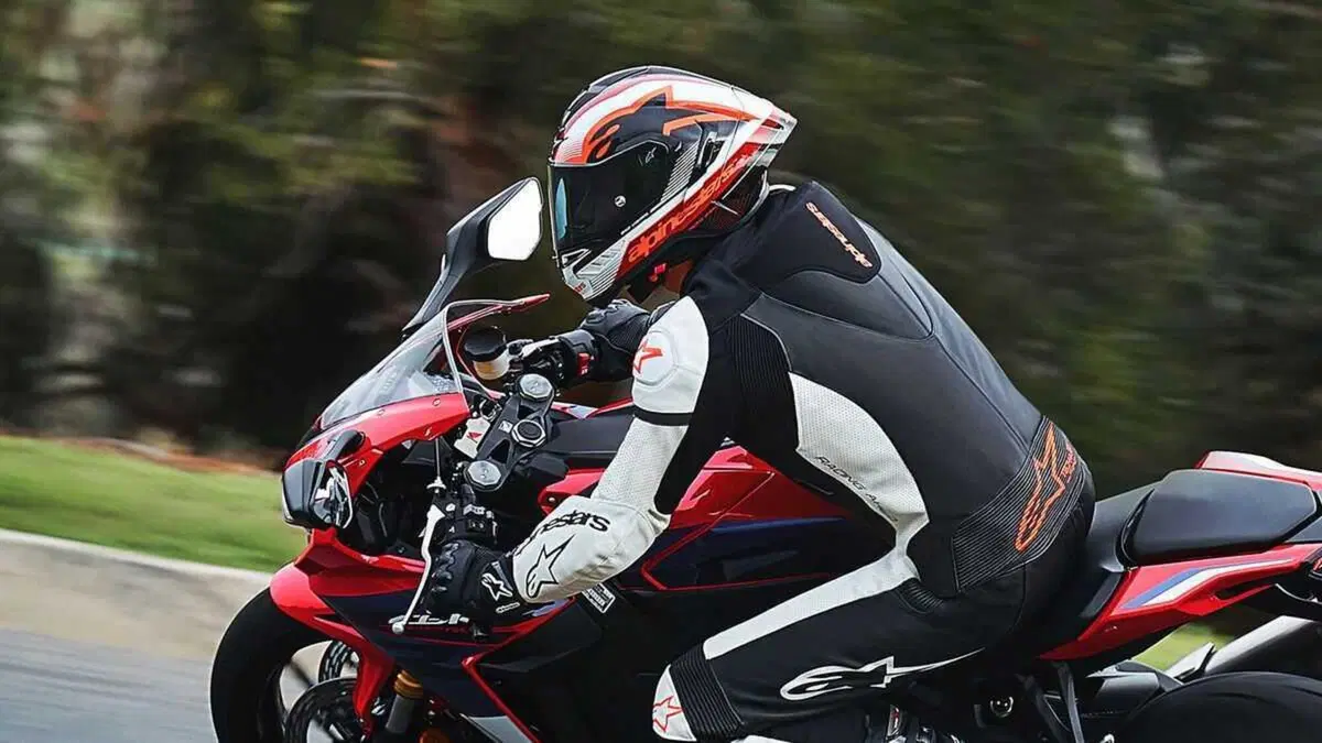 Supertech R10: tutte le novità del casco da corsa di Alpinestars [VIDEO E GALLERY] (11)